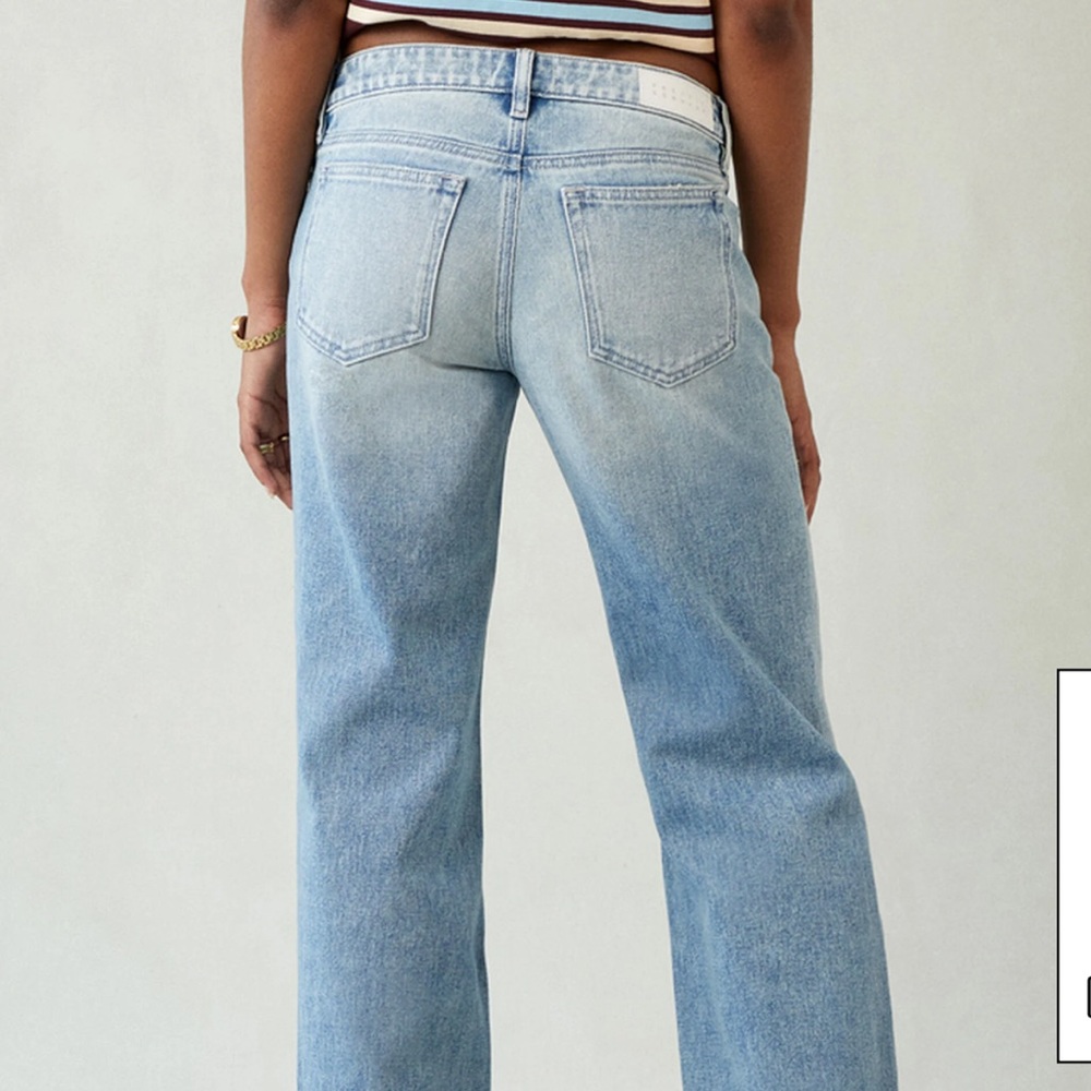 Pac Sun. Zoe Light Blue Women's low rise Girlfriend size 23 Jeans. EUC - Picture 2 of 11